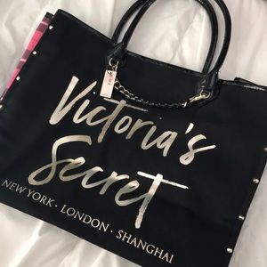 NWT Victoria’s Secret Tote Bag